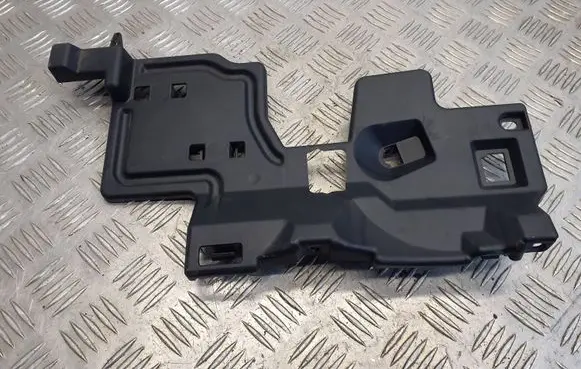 Toyota Yaris Dashboard lower bottom trim panel 556060D050