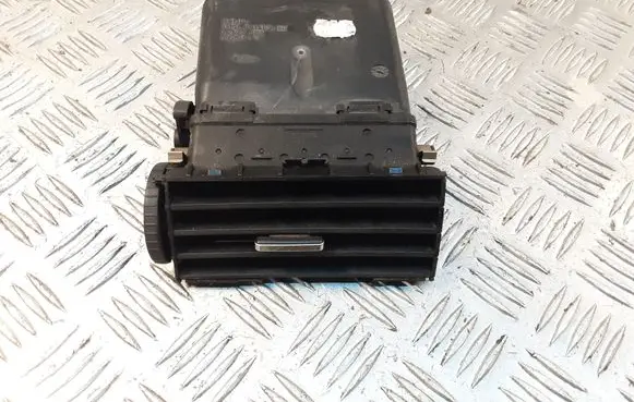 Ford Focus C-MAX Dash center air vent grill 3M51R014L21