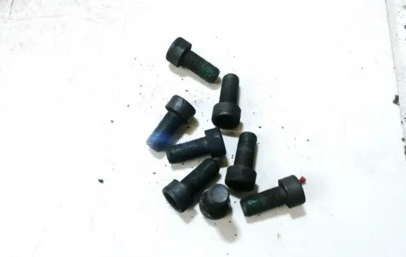Audi A4 S4 B6 8E 8H Nuts/bolts 