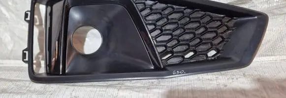 Audi A4 S4 B9 8W Front bumper lower grill
