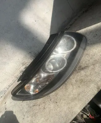 Hyundai Santa Fe Headlight/headlamp