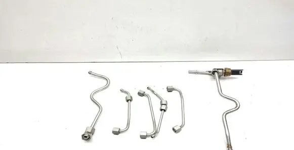 BMW 1 E81 E87 Fuel injector supply line/pipe 7614317