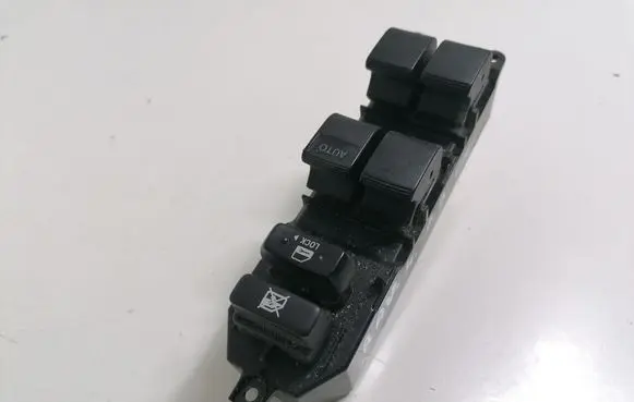 Toyota RAV 4 (XA30) Electric window control switch 8383F76