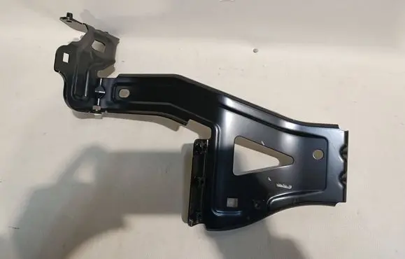 Audi e-tron Fender mounting bracket 4KE803504