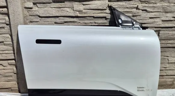 Polestar 4 Front door 80007757