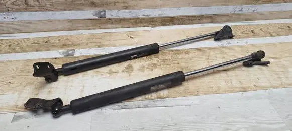 Honda Jazz Tailgate/trunk strut/damper