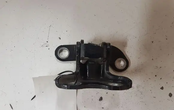 Toyota Avensis T270 Rear door upper hinge