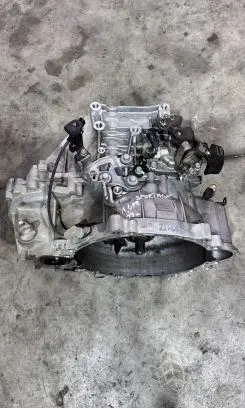 Manual 6 speed gearbox