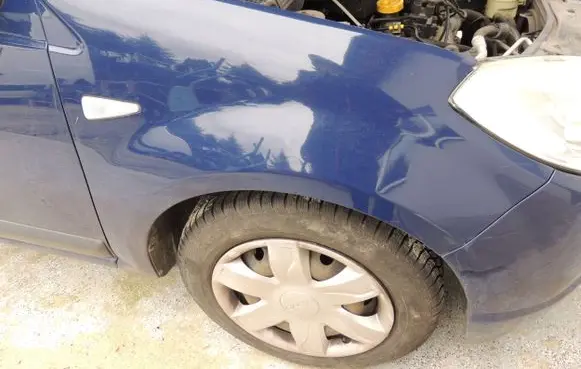 Renault Sandero I Fender