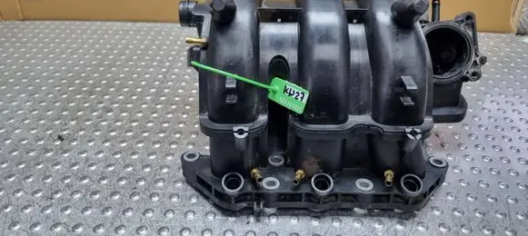 Volkswagen Polo IV 9N3 Intake manifold 03E129711C