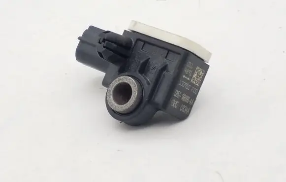 Ford Fusion II Airbag deployment crash/impact sensor CM5T14B006AA C83HA