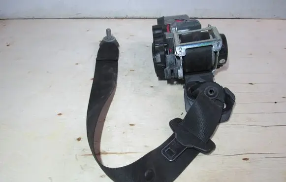 Mercedes-Benz S W221 Front seatbelt A2218603285