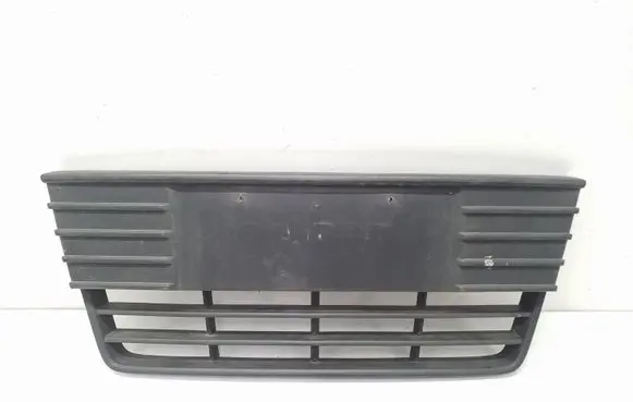 Ford Focus Front bumper lower grill BM5117K945CEW