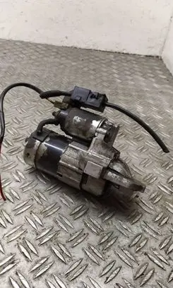 Mazda 3 I Starter motor M000T90981 L813