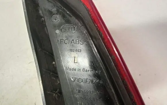 Volvo V70 Rear/tail lights 9154493