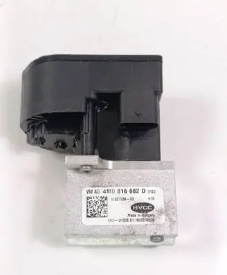 Volkswagen Golf VII Air conditioning (A/C) expansion valve 4M0816682D