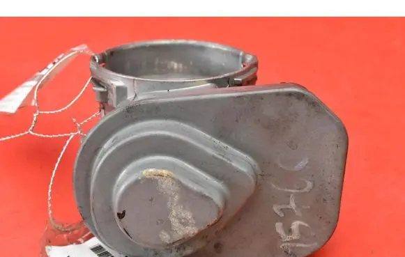 Volkswagen PASSAT B5.5 Throttle body valve 038128063M