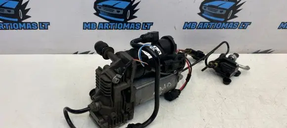 Land Rover Discovery 3 - LR3 Air suspension compressor/pump 