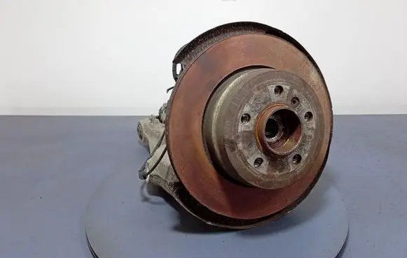BMW X5 F15 Front wheel hub spindle knuckle