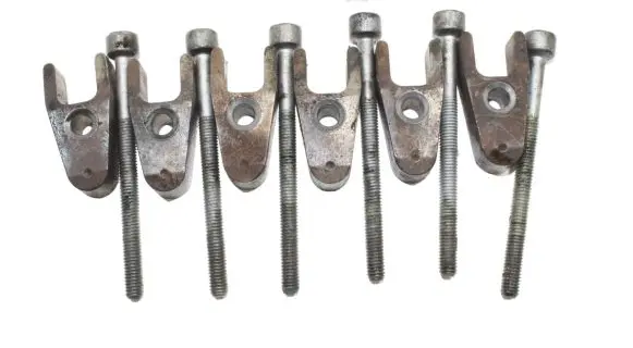 Mercedes-Benz ML W164 Fuel Injector clamp holder