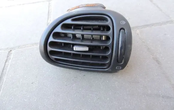 Peugeot 206 CC Dash center air vent grill 9632184377