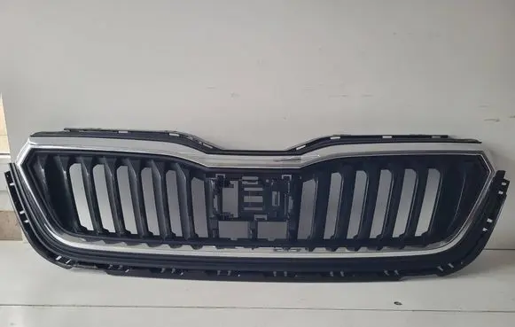 Skoda Scala Front bumper upper radiator grill 657853653