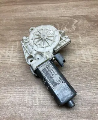 Peugeot 307 Front door window regulator motor 9634457380 994485100