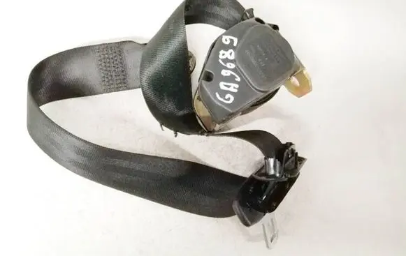 Audi A6 S6 C4 4A Middle seatbelt (rear) 3106011 310601-1