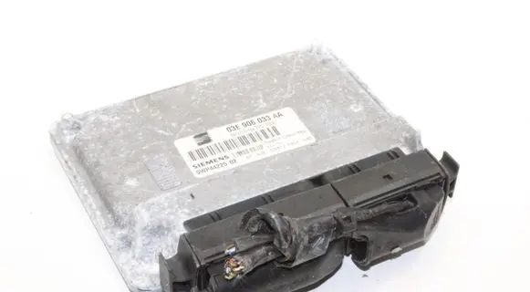 Seat Ibiza III (6L) Engine control unit/module 03E906033AA