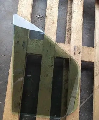 Ford Transit Custom Front door vent window glass four-door 