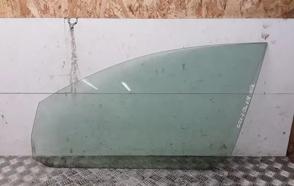 Volkswagen Golf V Front door window glass four-door 43R001057