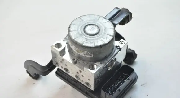 BMW 2 F22 F23 ABS Pump 6887510
