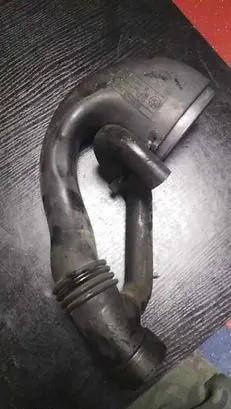 BMW 3 E46 Air intake hose/pipe 7786639