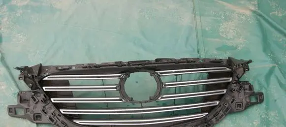 Mazda CX-9 Front grill TK4850710F