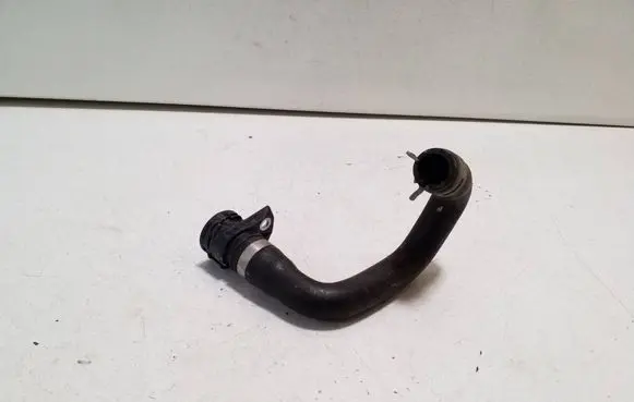 Polestar 2 Engine coolant pipe/hose 31686984
