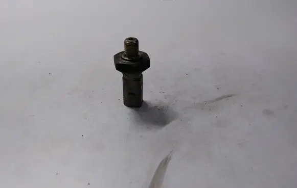 Audi A3 S3 8P Oil pressure sensor 06A919081