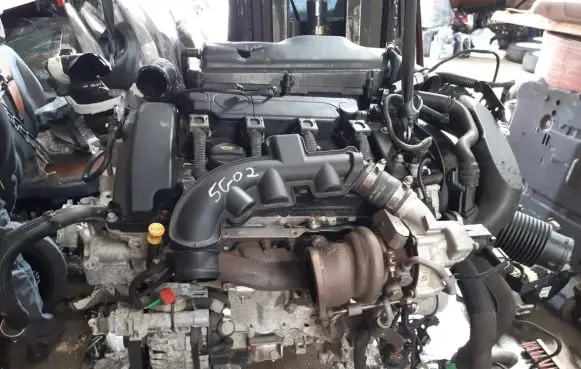 Peugeot 208 Engine