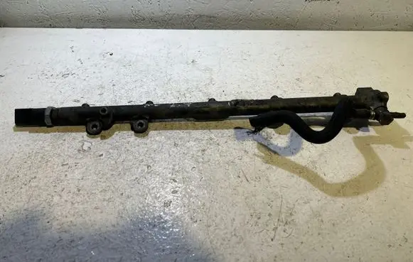 Mercedes-Benz ML W163 Fuel main line pipe