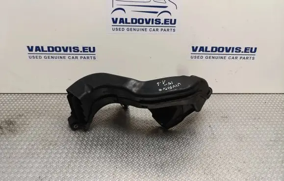Opel Vivaro Air intake duct part 214757782R 93453523
