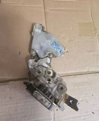 Nissan Terrano Tailgate/trunk/boot lock/catch/latch 8055301U61 89A520