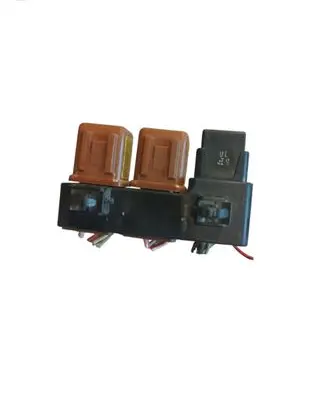 Subaru Outback Relay mounting block 
