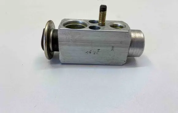 Air conditioning (A/C) expansion valve