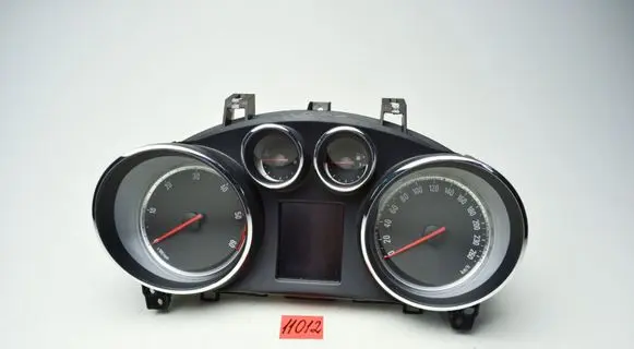 Opel Mokka Speedometer (instrument cluster) 95316673