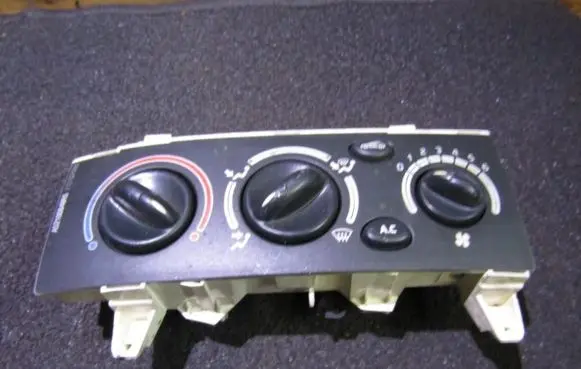 Renault Megane I Climate control unit