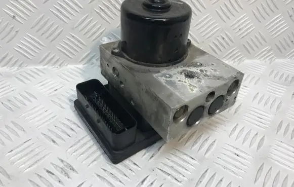 Mercedes-Benz C W203 ABS Pump A0054313012 A0345457832