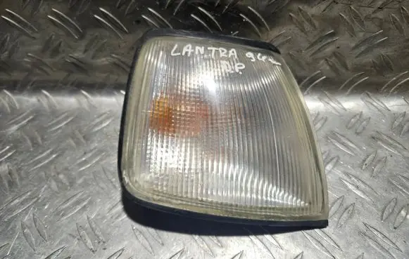 Hyundai Lantra I Front indicator light 6R01901 01001