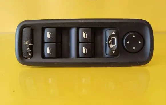 Peugeot 807 Electric window control switch 14957520XT
