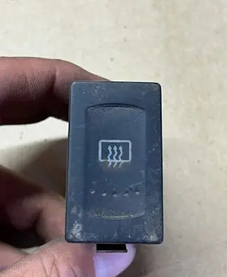 Volkswagen Sharan Windscreen/window heater switch 7M3959621 YM2118C621AAW