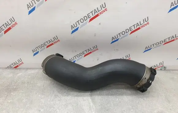 BMW 5 F10 F11 Intercooler hose/pipe 8516509 11618516509