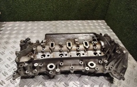 Renault Trafic III (X82) Engine head 130C05277R SCB311 M130257408R